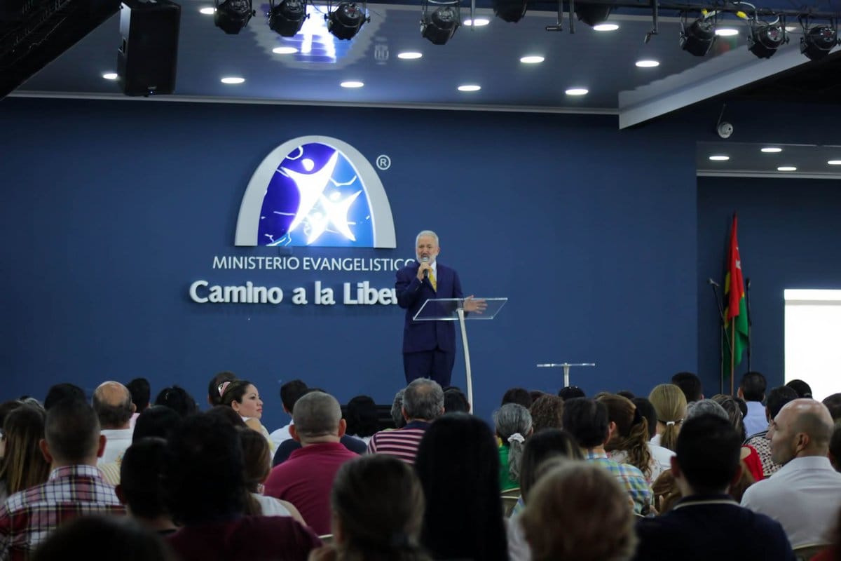 Iglesias deberán tributar por actividades lucrativas