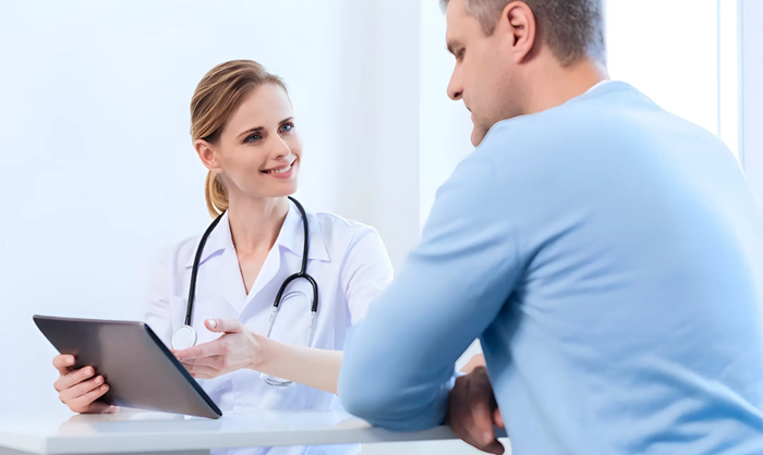 Escuchar al paciente, la clave para mejorar la atención médica en Colombia