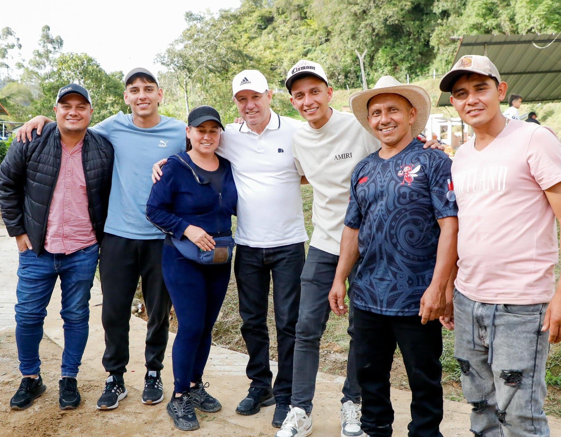 Compromiso real con sector veredal en la Villa de San Carlos