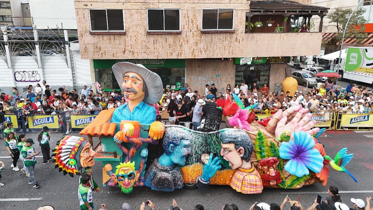 Gran desfile de carrozas