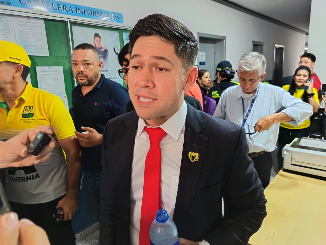 Jhan Carlos Alvernia propone una “transición  inteligente” para Bucaramanga