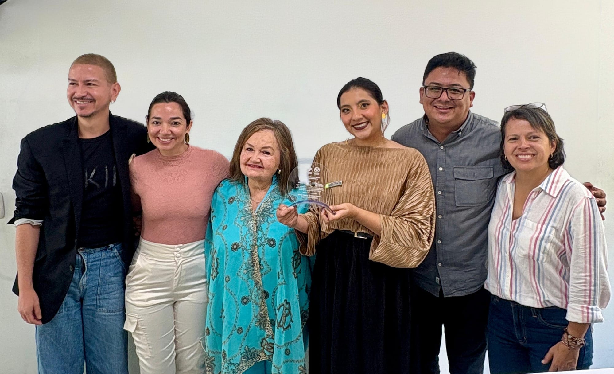 Diseño de Modas UTS recibe reconocimiento por impacto social