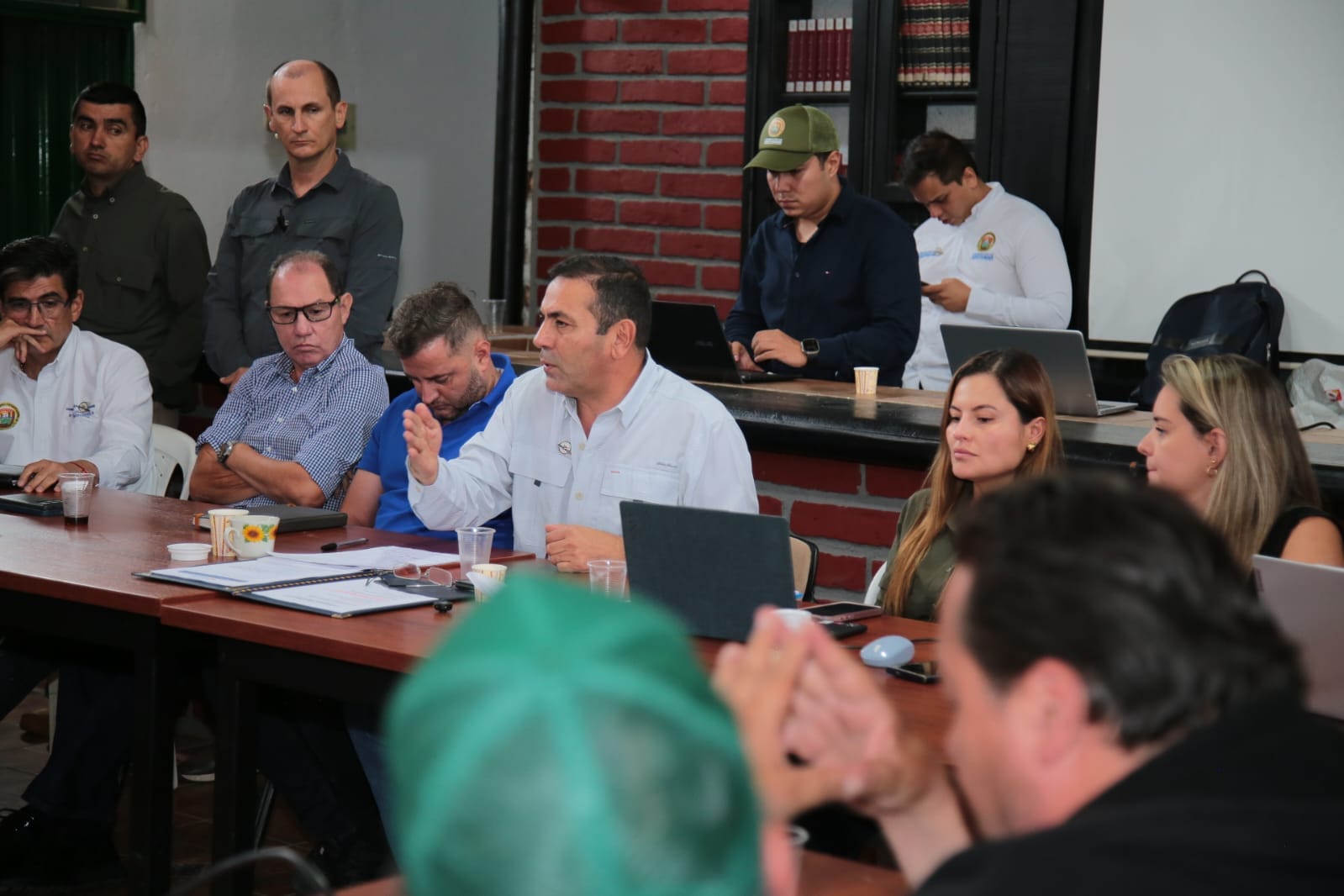 Concertadas tres mesas de trabajo para destrabar enfrentamiento en el peaje La Punta en Santander