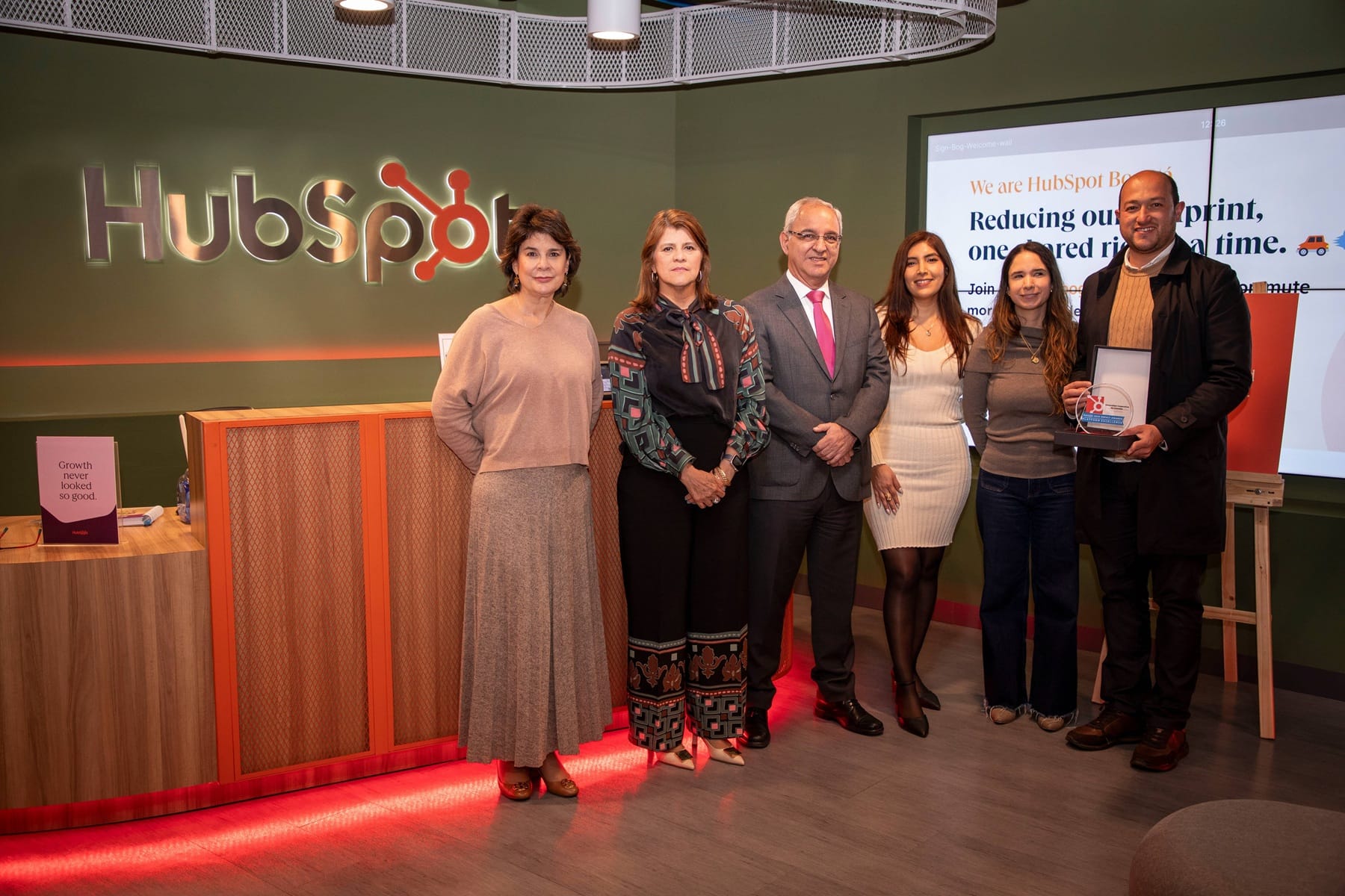 Premio HubSpot Impact Award 2025 – Platform Excellence para la Universidad Cooperativa de Colombia