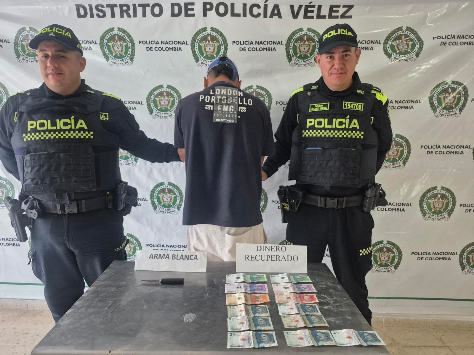 Capturado en Vélez, Santander, ladrón que asaltó a joven con cuchillo y le robó medio millón de pesos