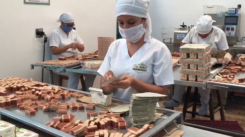 Crisis en el sector del bocadillo veleño por el colapso de la Transversal del Carare