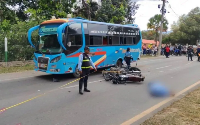 Accidente en el Anillo Vial deja un muerto y tres personas heridas