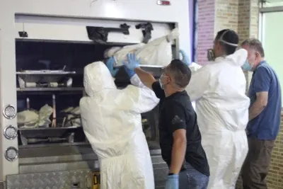 Trágico accidente en Lebrija cobra la vida de joven motociclista y deja a su acompañante herida