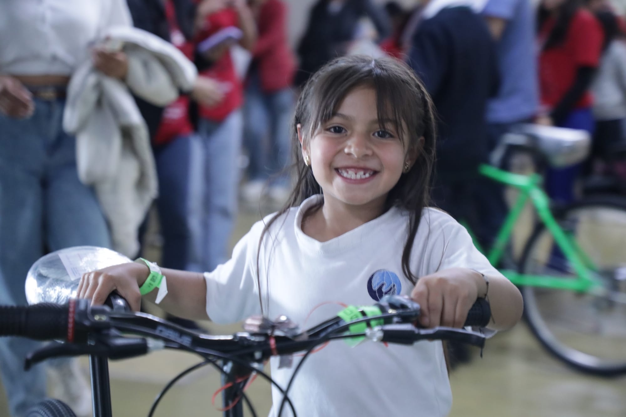 Iniciativa de academia y empresarios busca apoyo para beneficiar a madres cabeza de hogar en Santander
