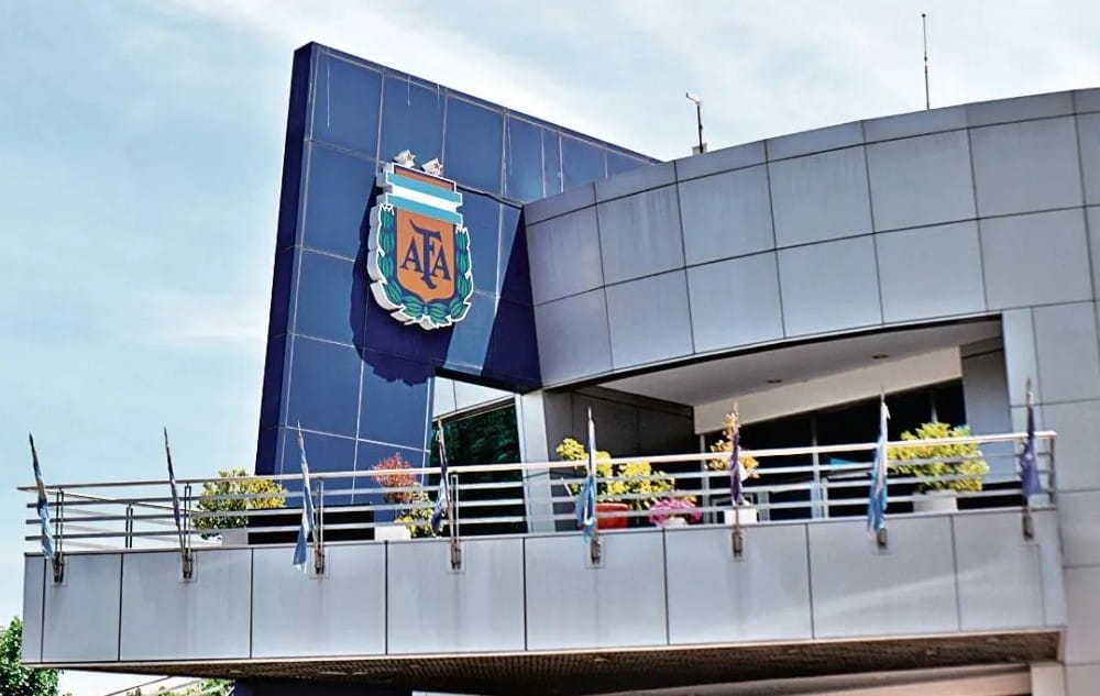 Allanan sede de la Asociación del Fútbol Argentino