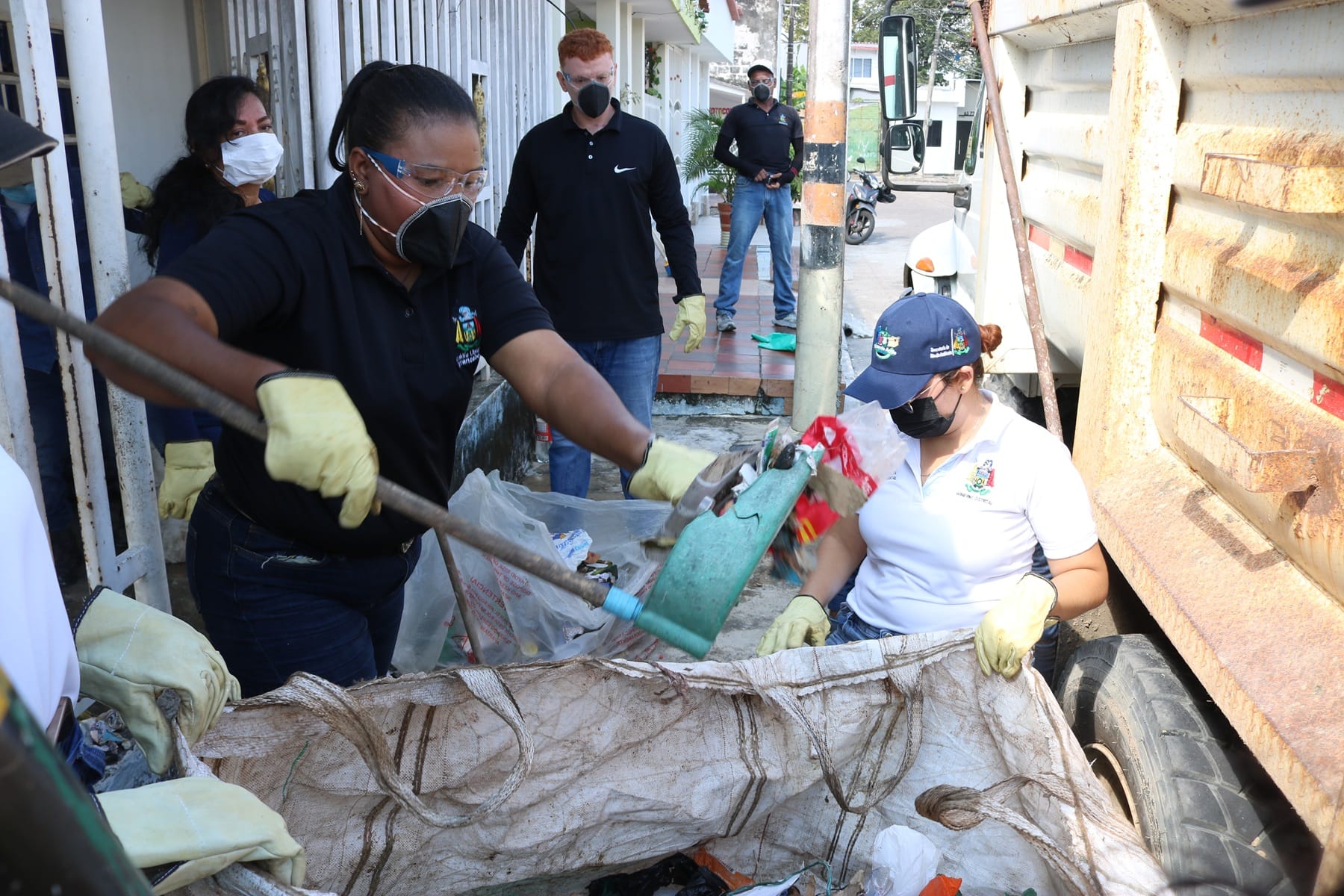 Viviendas que eran bodegas clandestinas de residuos reciclables intervenidas en Barrancabermeja