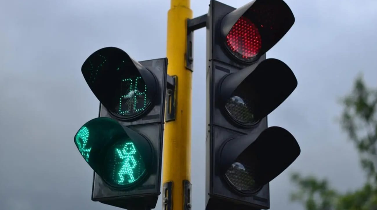 Roban cableado de red  semafórica en Bucaramanga