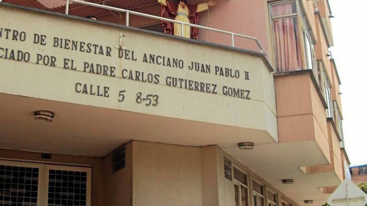 Alcaldía solucionó alojamiento para grupo de adultos mayores