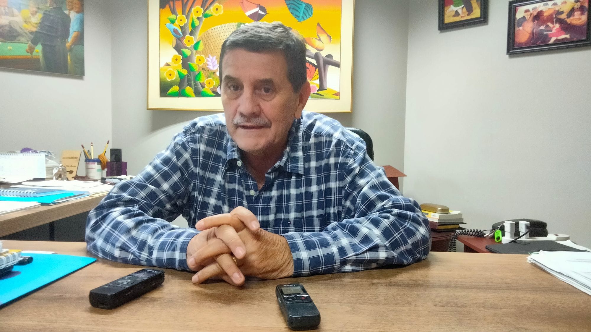 Condecoraciones para los conductores del año Vías nacionales en las peores condiciones de mantenimiento