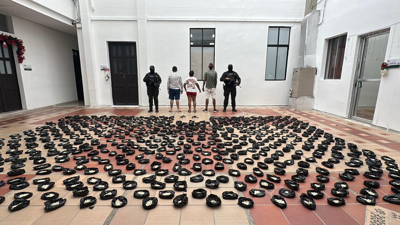 GOES captura a tres miembros de ‘Los de Villas L5’ con armas y estupefacientes en norte de Bucaramanga