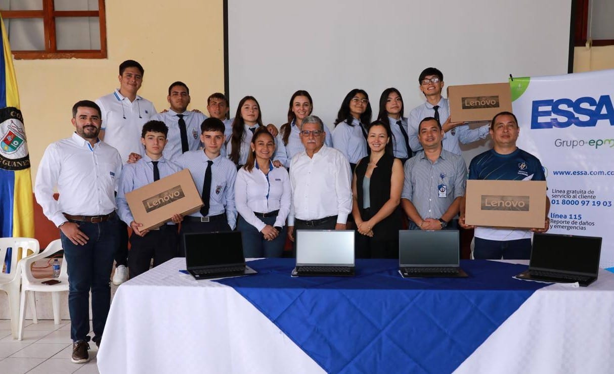 Ganadores del concurso “Desafío: Campeones por la Energía”
