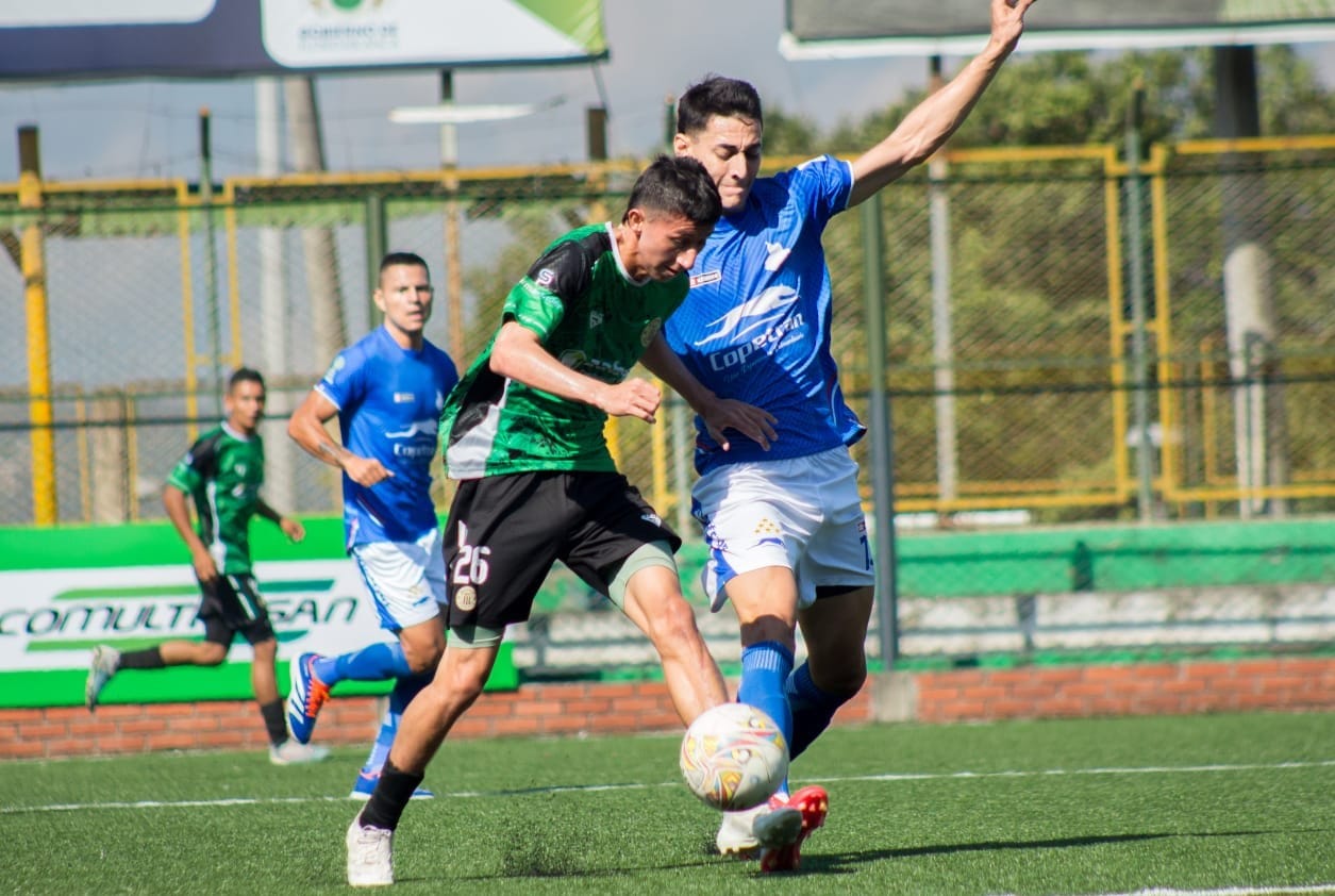 Copetran ante Móviles García en la final de la Cancha Marte