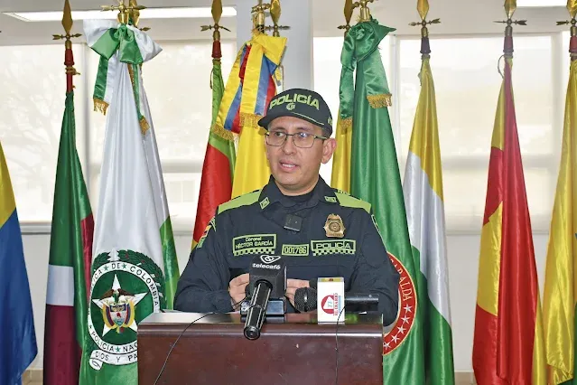 RELEVOS en los comandos de policía nacional en todo el país