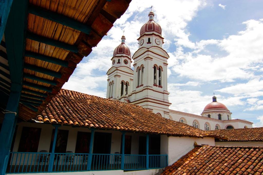 Persistente ruido en Charalá y silencio institucional en la CAS