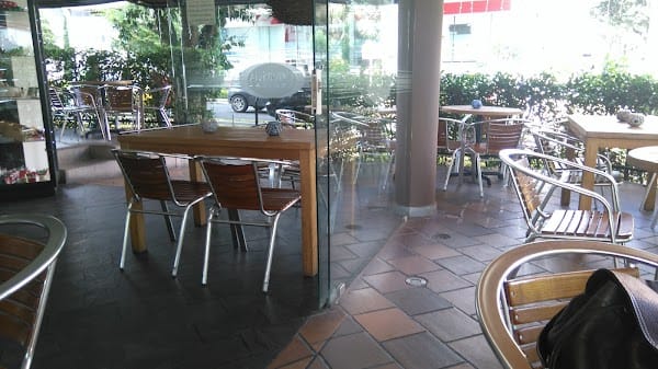 Ayer don Jacobo, hoy Cecilia Nassar: otra emblemática pastelería cierra en Bucaramanga