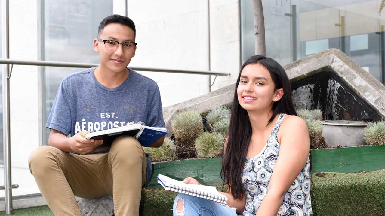 Icetex abre convocatoria de becas para maestrías en España