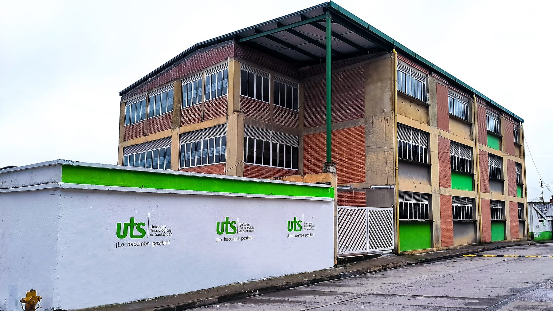 Unidades Tecnológicas de Santander iniciaron a modernizar su Campus en Vélez