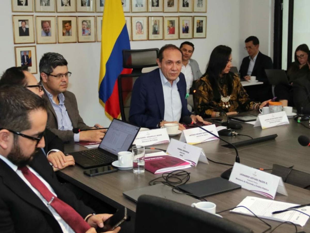 Mesa de concertación del salario mínimo este lunes en Bogotá