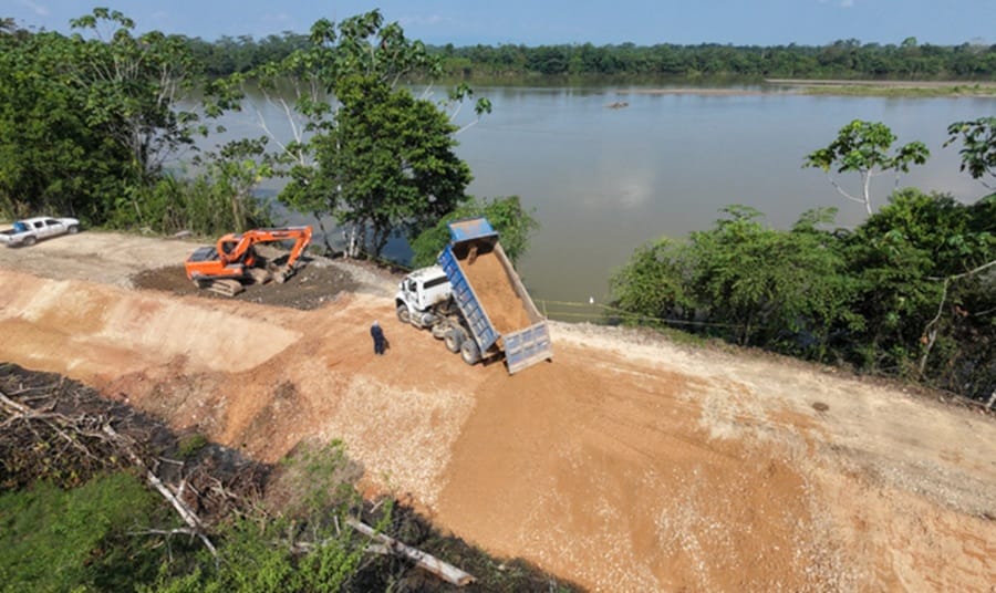 Lluvias obligaron a trabajos de emergencia en dique sobre el río Sogamoso