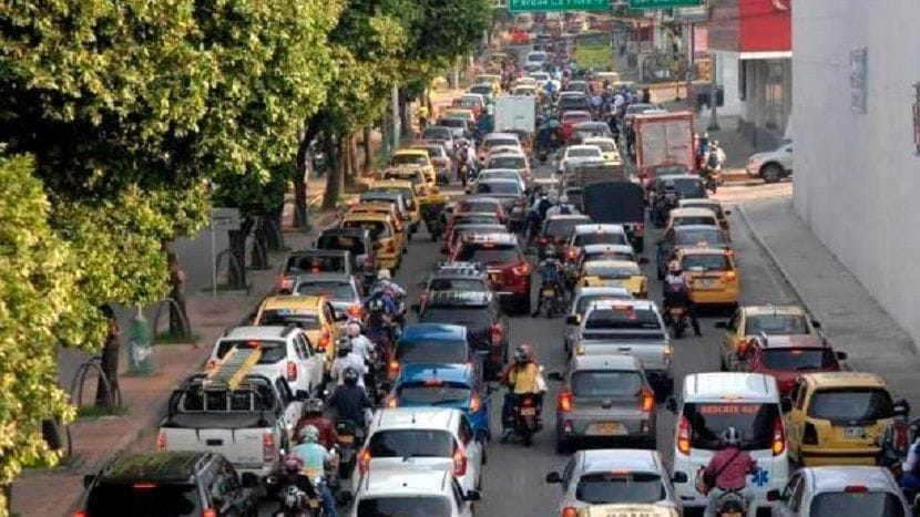 En promedio los colombianos perdieron 148 horas en trancones durante 2025