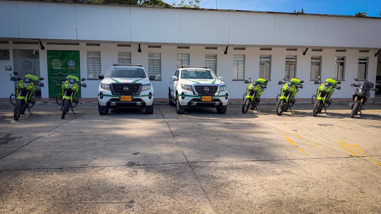 Policía Nacional fortalece capacidad operativa en Santander con la incorporación de nuevos vehículos