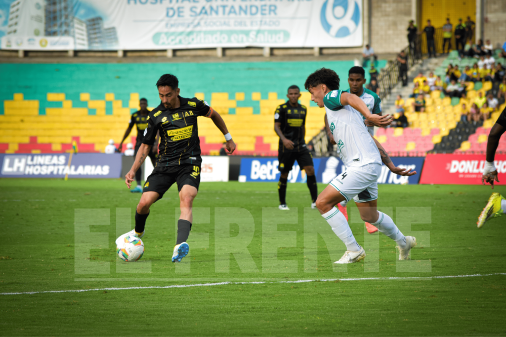 Sanción de tres fechas para Fabián Sambueza