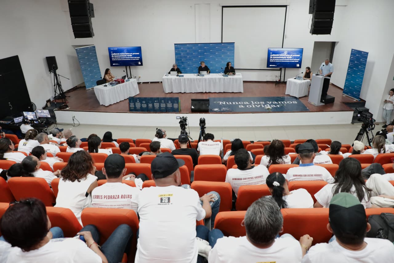 601 víctimas enfrentan a la JEP en Barrancabermeja por la ‘toma paramilitar’ del Magdalena Medio