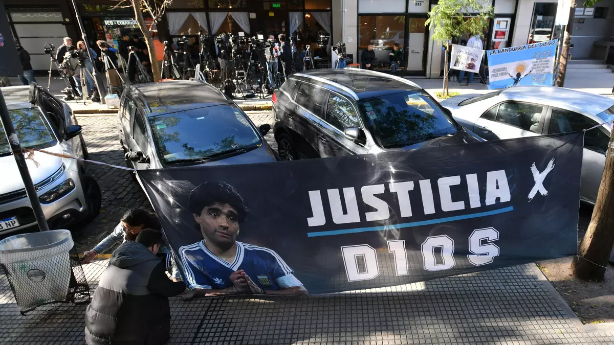 Nuevo aplazamiento del juicio por muerte de Maradona