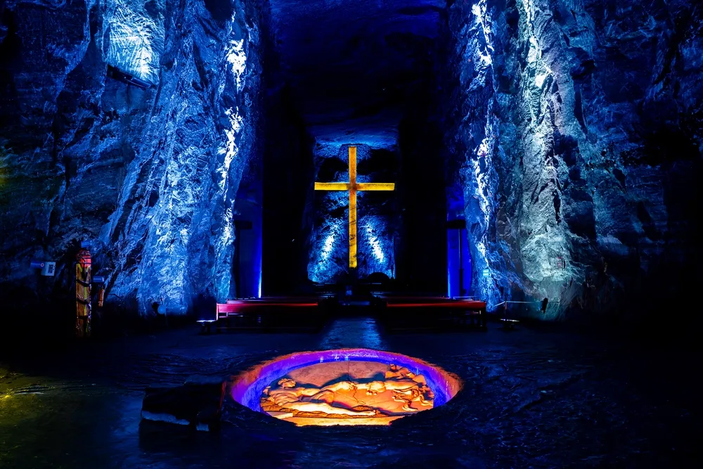 Investigan practica abusiva contra turistas en icónica catedral colombiana