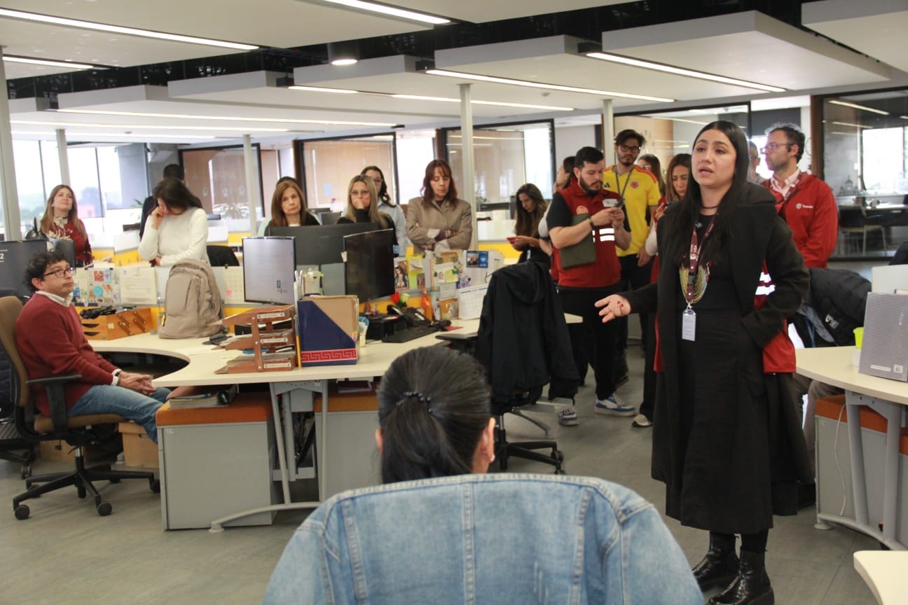 Empezaron los talleres en Caracol TV para que unos aprendan a respetar y otros se animen a denunciar