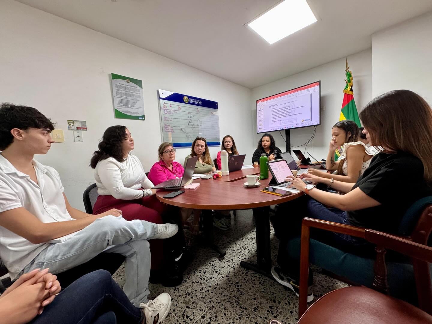 Primera sesión de la comisión de concertación y decisión