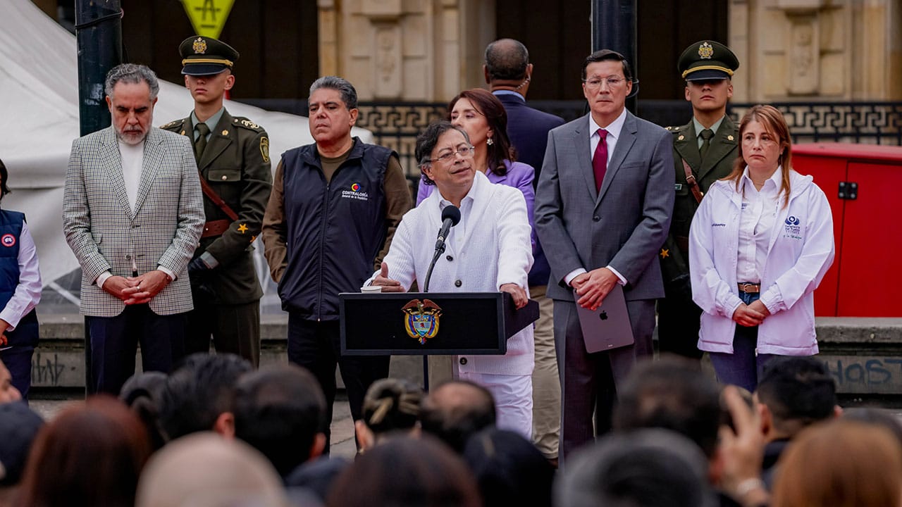 Petro insiste en que sí hubo fraude en las elecciones del domingo