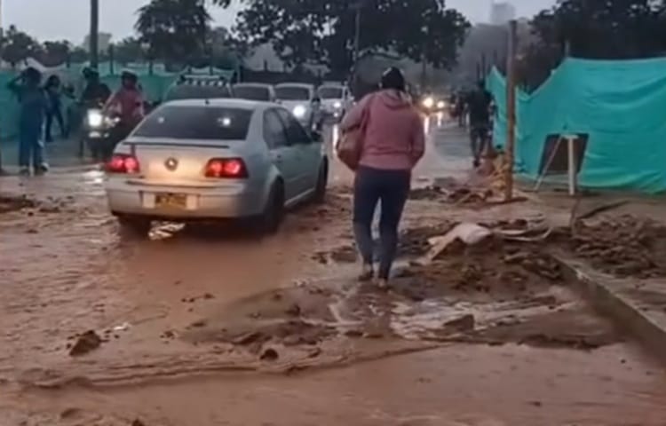 ‘La  Ciudad Bonita’ anegada y con varios semáforos apagados