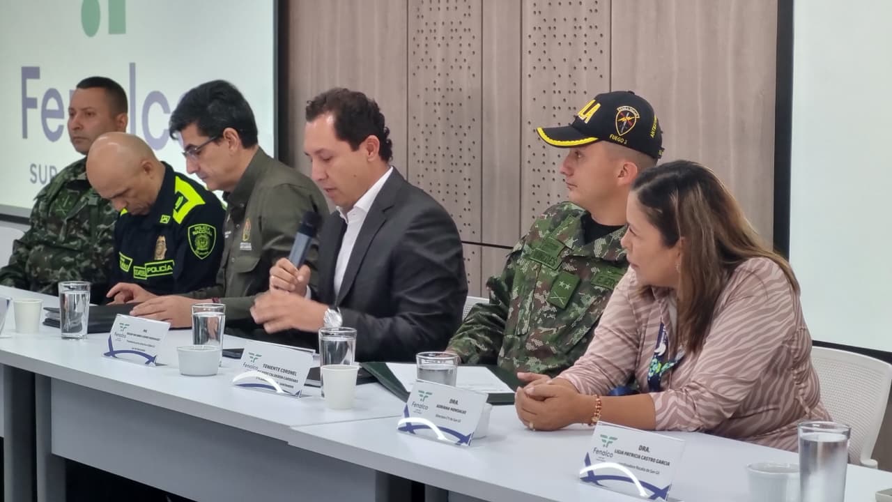 Conversatorio en San Gil para consolidar acciones frente a la expansión de delitos