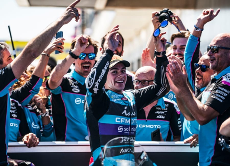 Colombiano David Alonso  llegaría a MotoGP en 2027