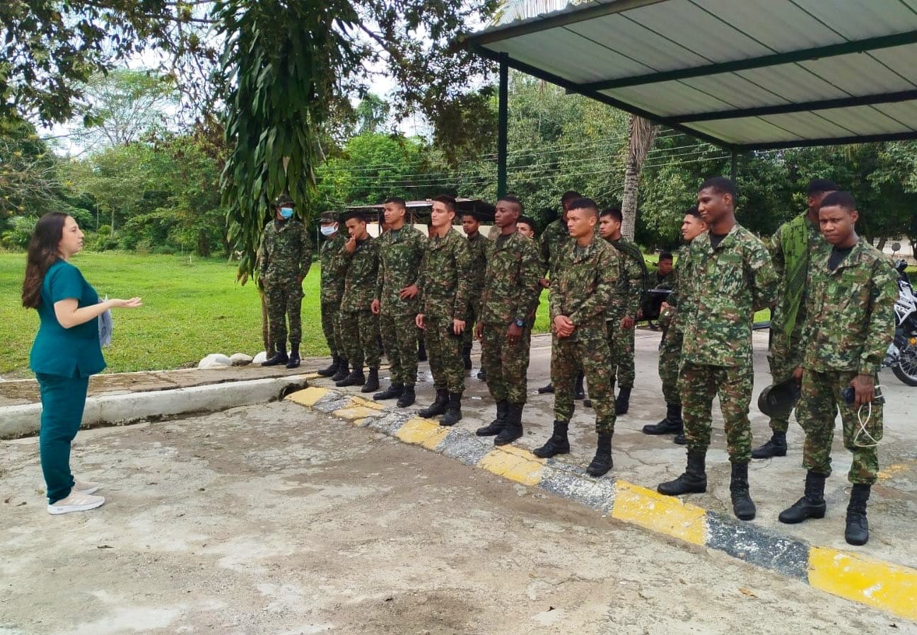 Soldados se entrenan en salud mental