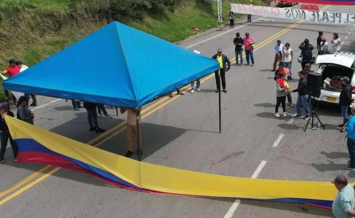 Protesta en el corredor Bucaramanga – Bogotá se mantiene sin freno