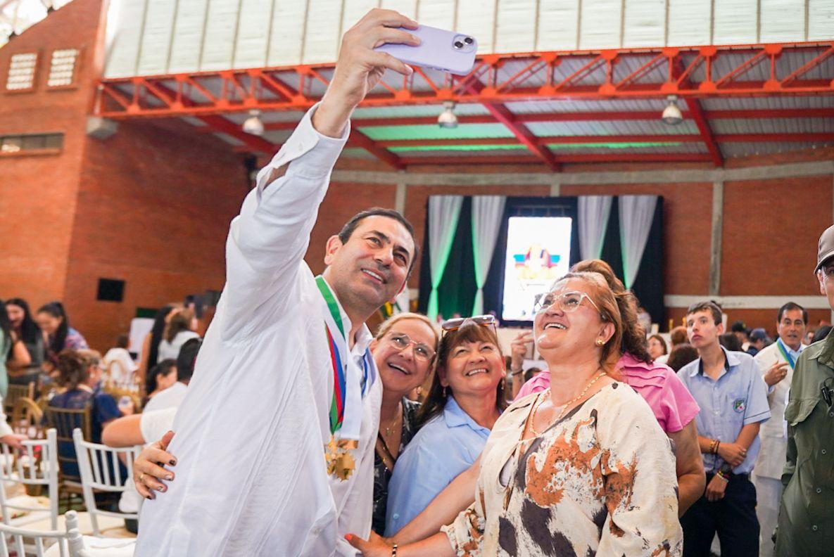 Equipamiento de aula como  parte del  festejo de los 200 años del Colegio Universitario de El Socorro