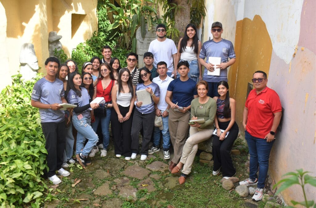 Estudiantes UIS analizan el patrimonio colonial en el Socorro