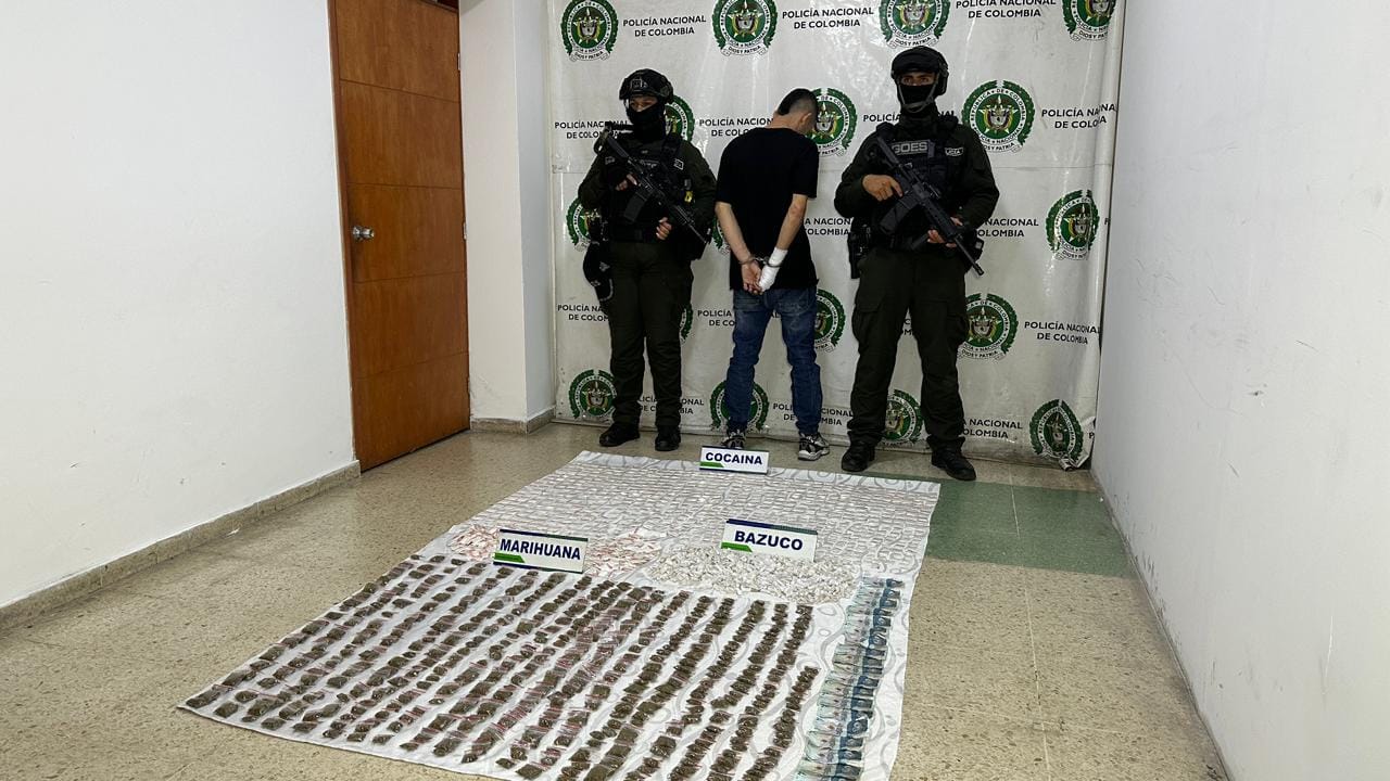 Cargado con tres kilos de drogas listo para venderlas al menudeo