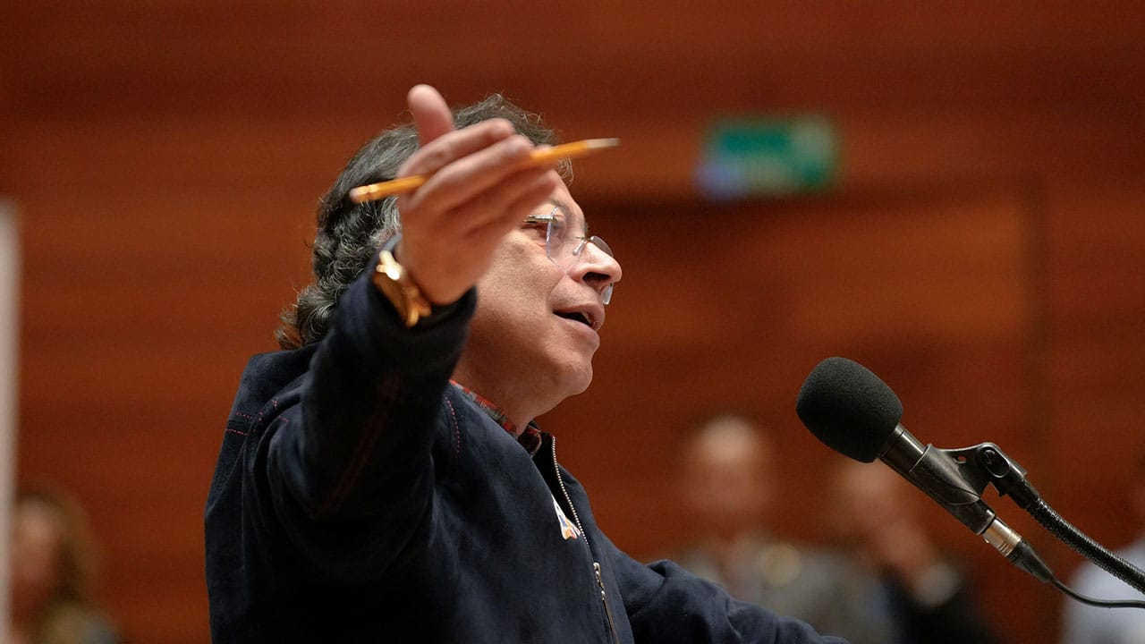 Continúan ataques de Petro al Banco de la República