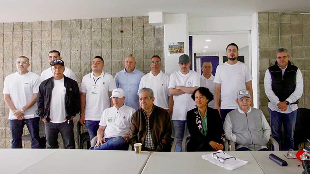 Petro suspendió diálogo con estructuras criminales en Medellín tras descubrir fiesta en cárcel de Itagüí