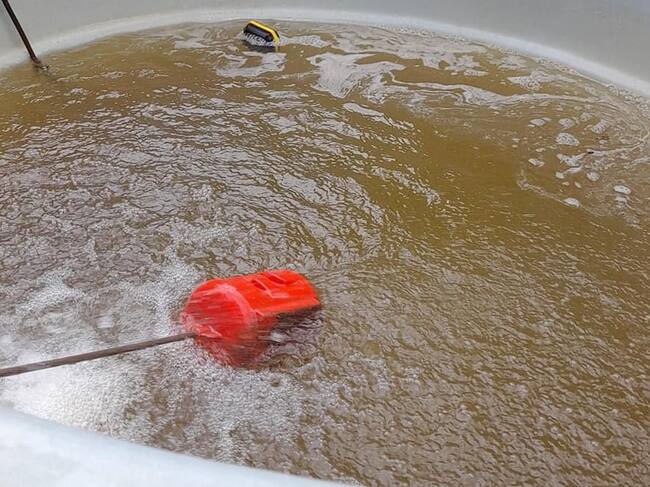 Barichara toma agua fétida y con color indescriptible