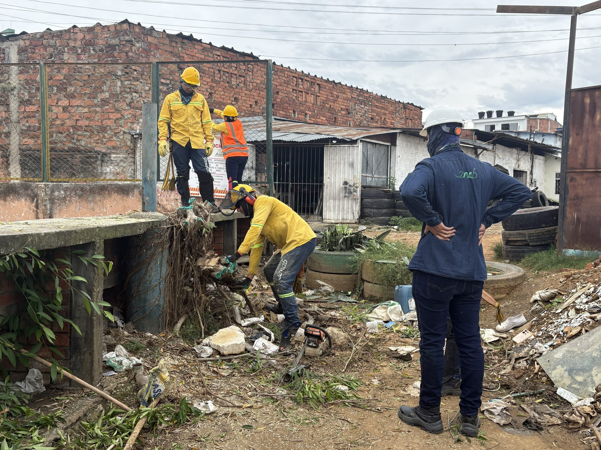 Cincuenta toneladas de desechos retirados del barrio 12 de Octubre