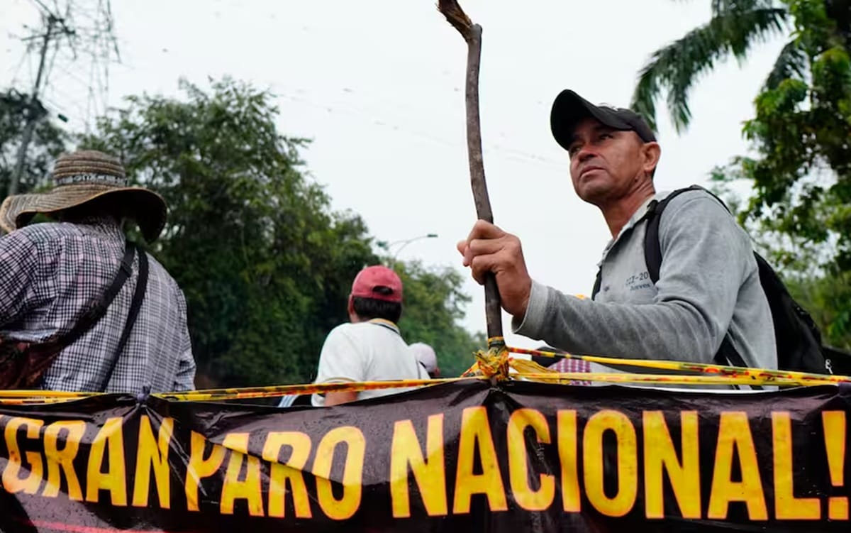 Hubo acuerdo con los campesinos y se levantó el paro por el catastro en Santander